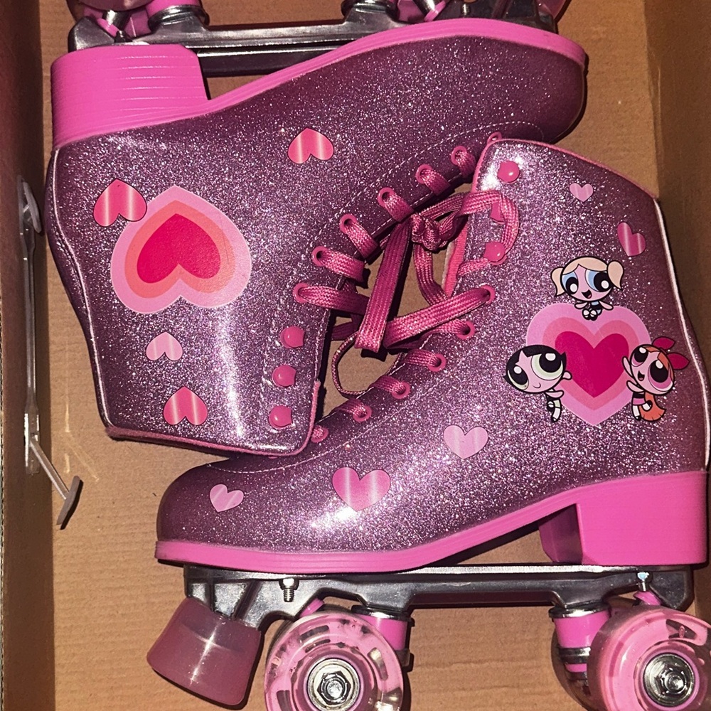 Dolls Kill Pink Glitter Heart Roller Skates